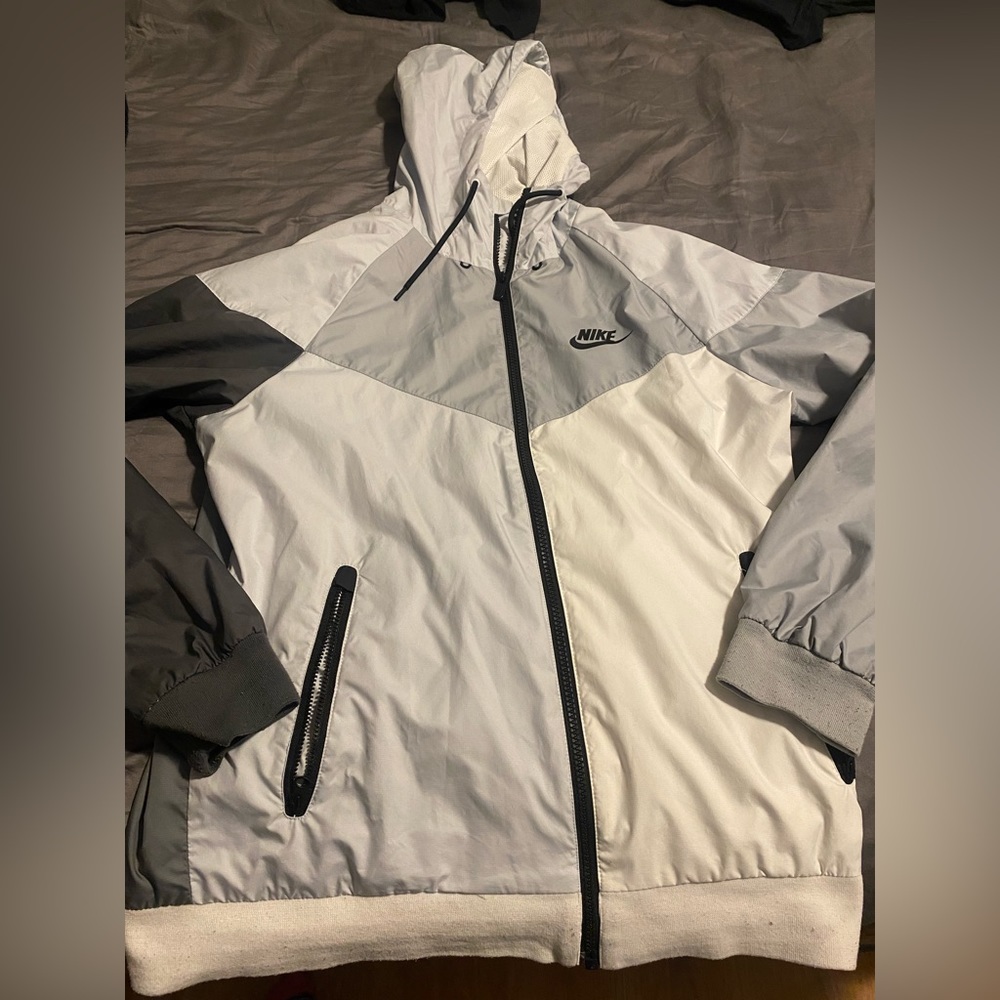 Mens small Nike windbreaker